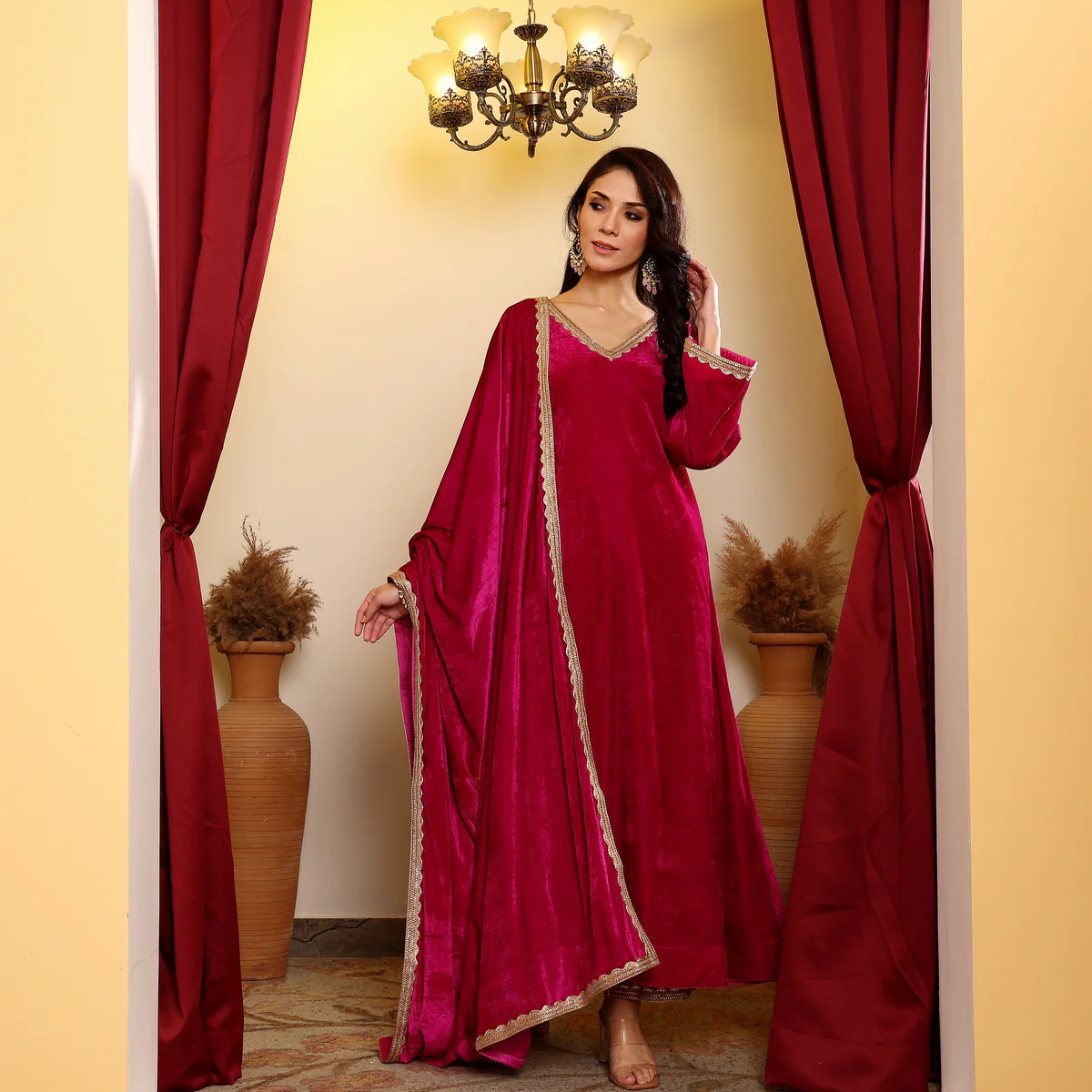 Zarin Velvet Set - Image 4