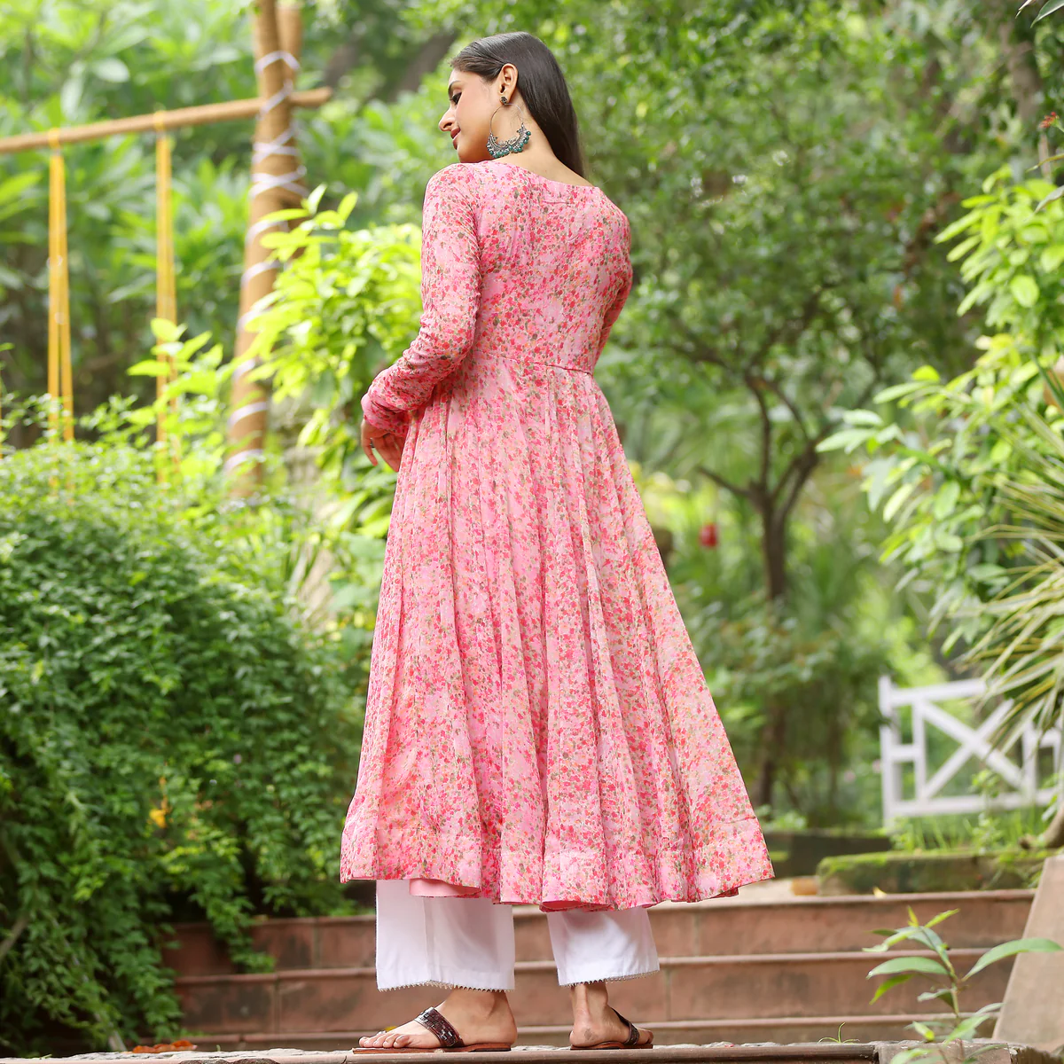 Zarna Floral Chiffon Kurta - Image 5
