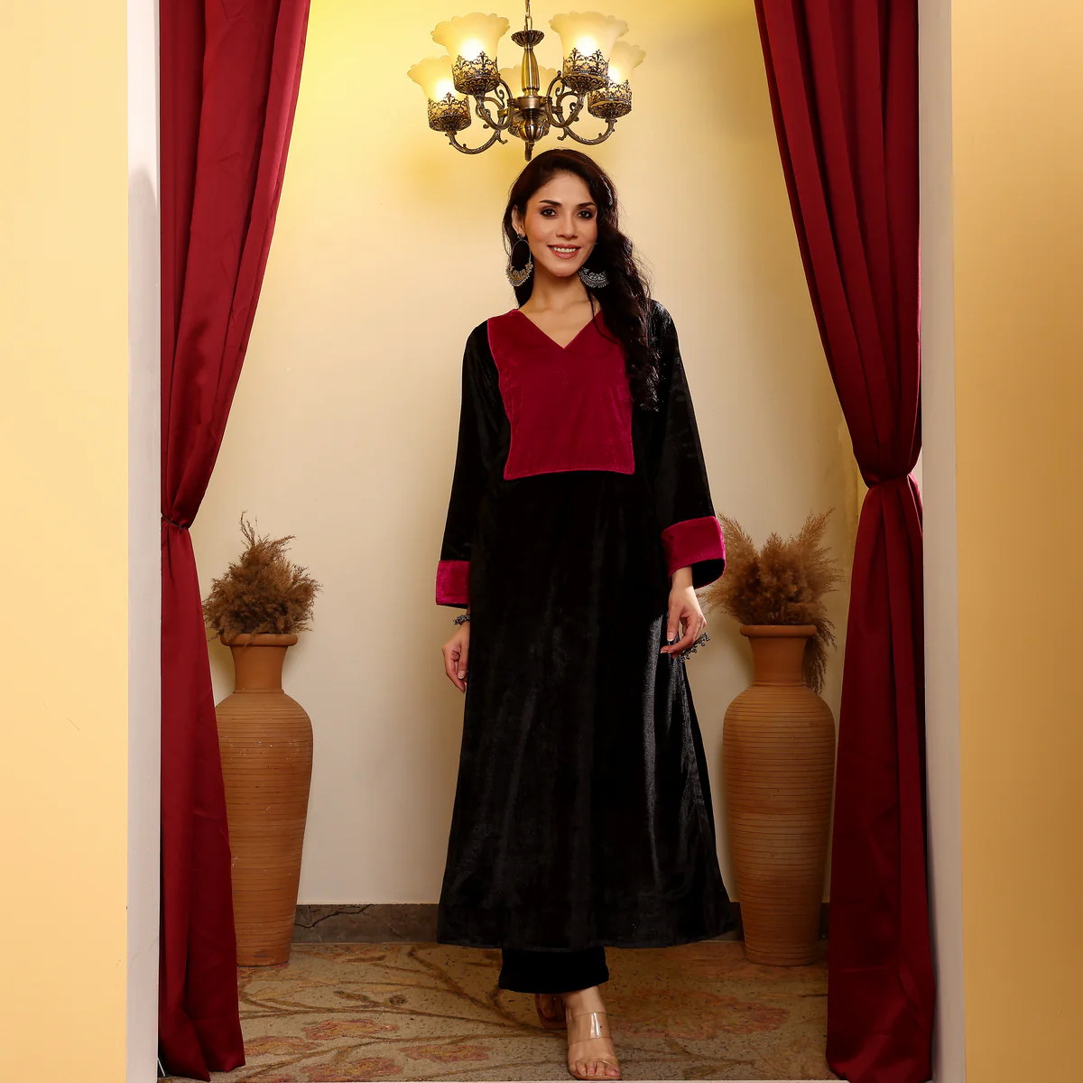 Zoha Velvet Set - Image 2