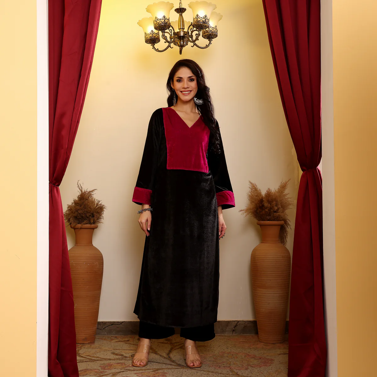 Zoha Velvet Set - Image 3