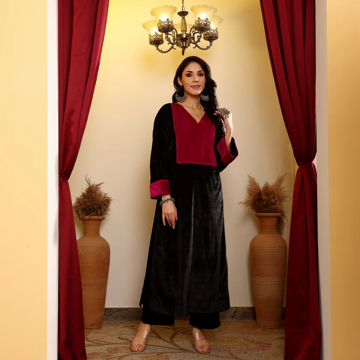 Zoha Velvet Set - Image 6