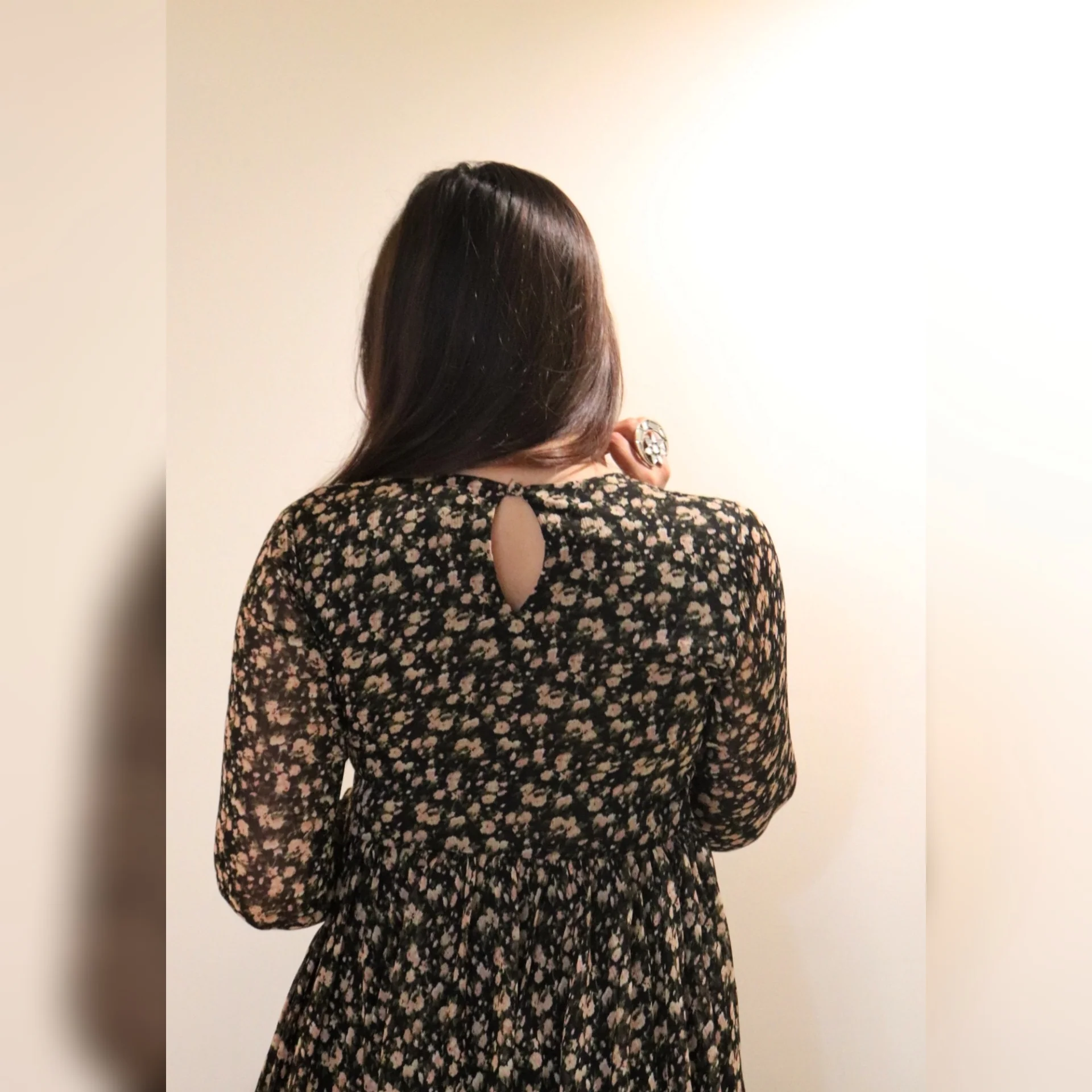 Zoya floral kameez - Image 4